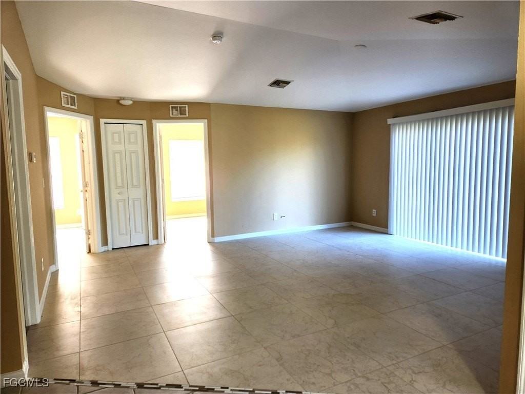 711 Jack Ave S - Photo 7 of 16