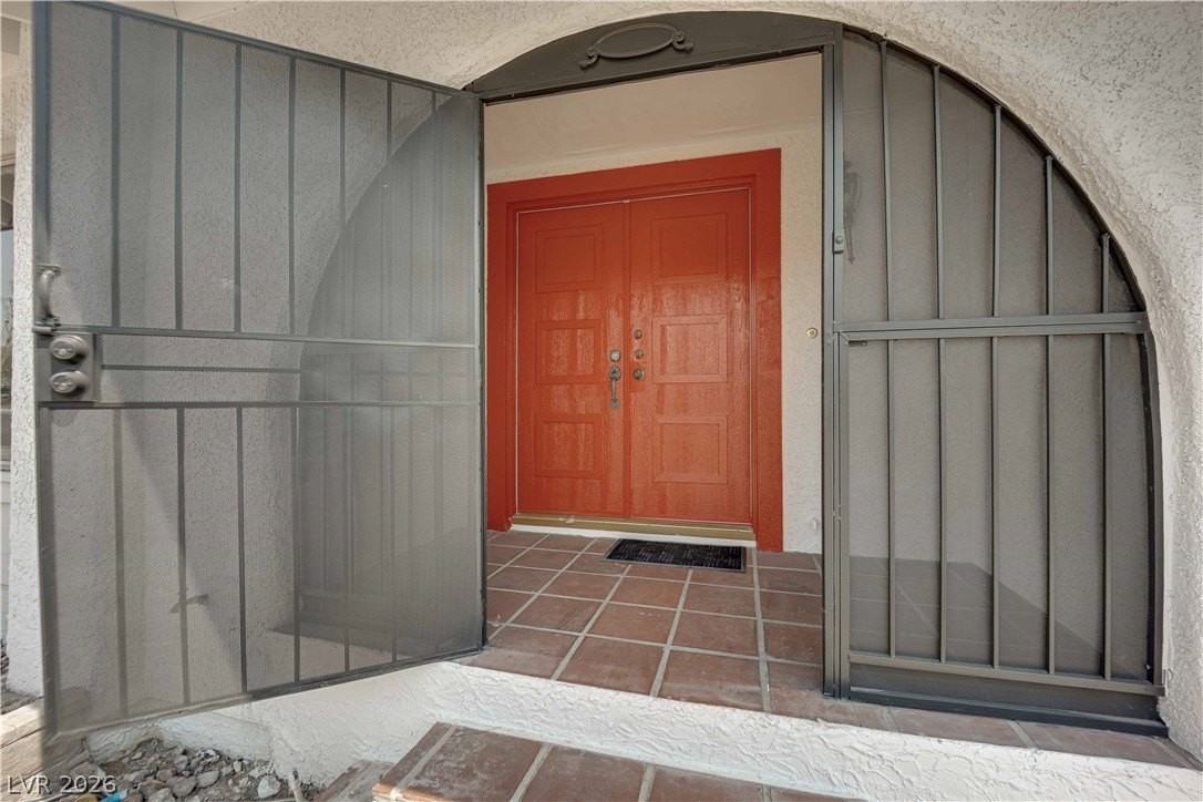 6320 Peppermill Dr - Photo 5 of 50