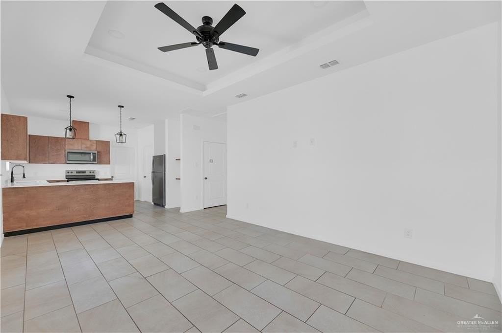 5003 N Dahlia St Apt 2 #2 - Photo 7 of 15