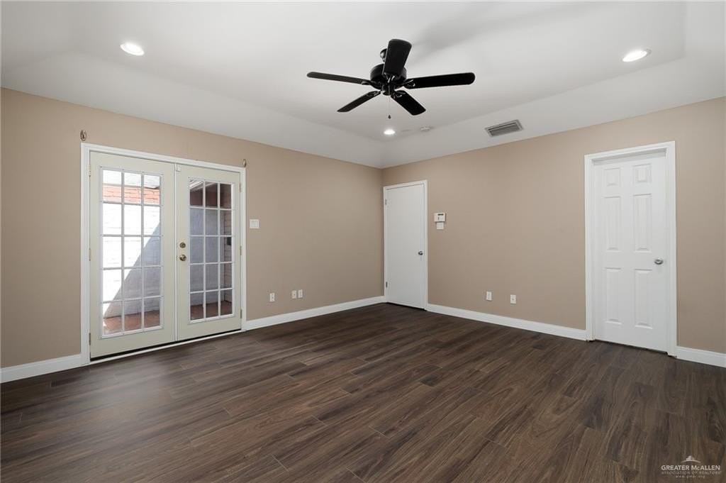 1102 Cardinal Ave - Photo 7 of 11