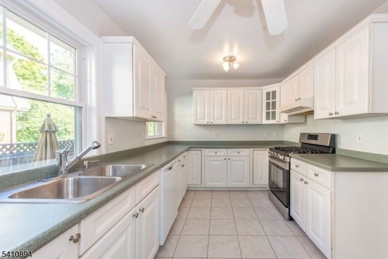 267 Park St #1 - Photo 6 of 11