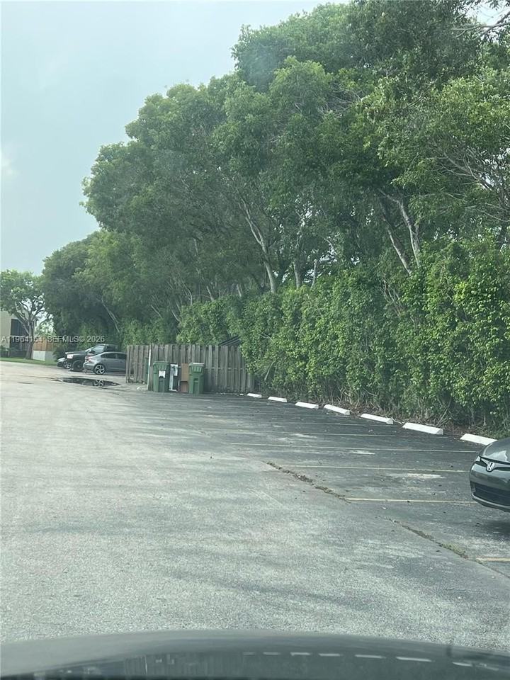 805 N Franklin Ave #805D - Photo 5 of 29