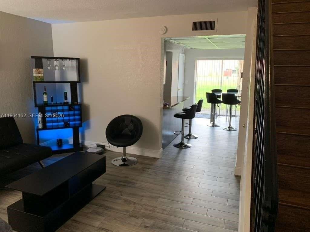 3737 Nw 20th St #504 - Photo 6 of 23