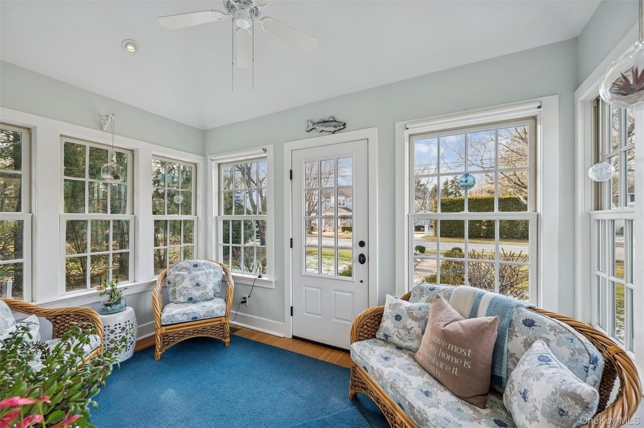 50 Lamb Ave - Photo 2 of 14