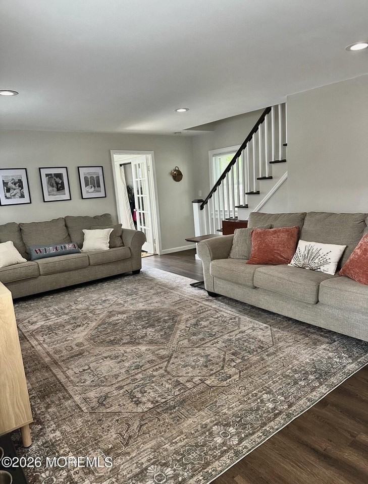 531 Morningside Ave - Photo 2 of 12