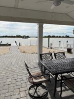 featured image of 11 Harborside Dr W