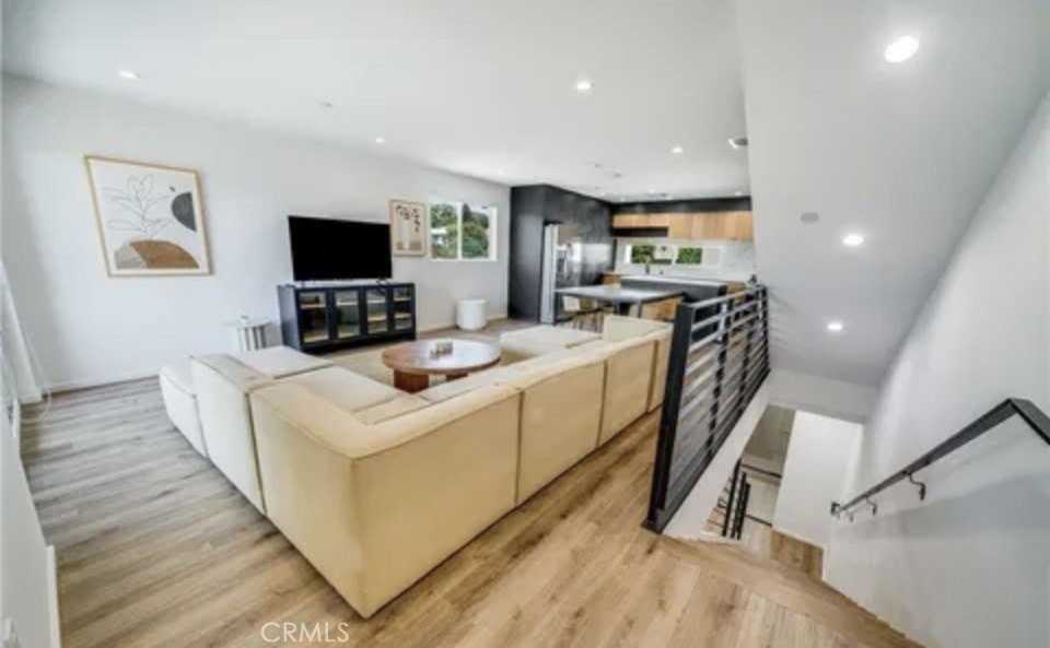 1943 Carmen Ave #1943 - Photo 5 of 20