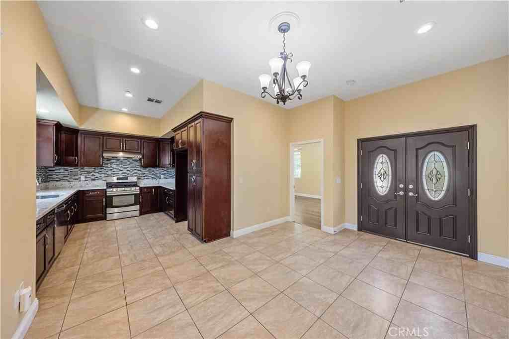 1415 S Pricedale Ave #B - Photo 4 of 24