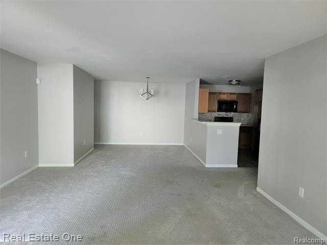 3275 Northpointe Blvd - Photo 2 of 14