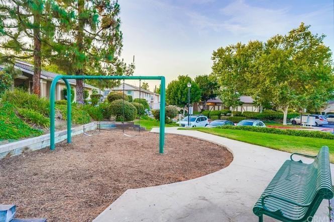 1833 Camberley Ln #NA - Photo 5 of 33