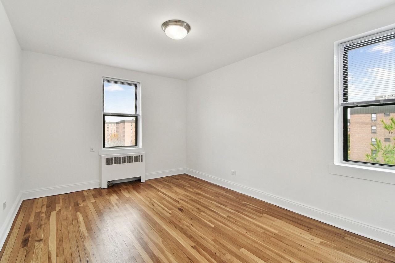 2025 Seagirt Blvd #3H - Photo 5 of 6