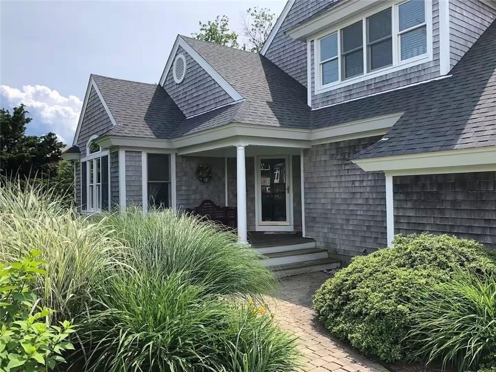 611 Wolcott Ave - Photo 2 of 29