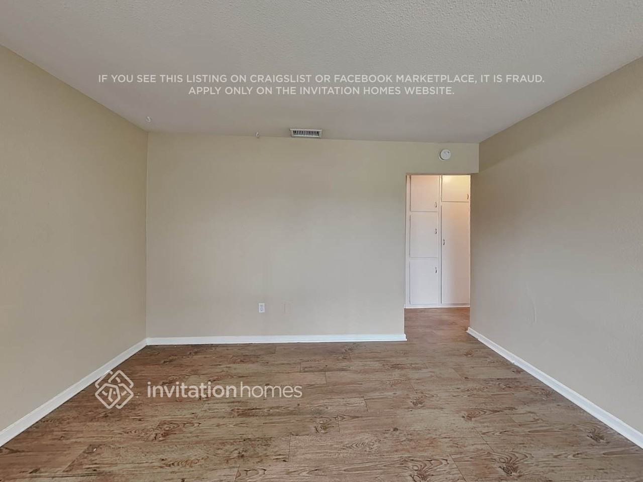 27198 Norwood St - Photo 4 of 18