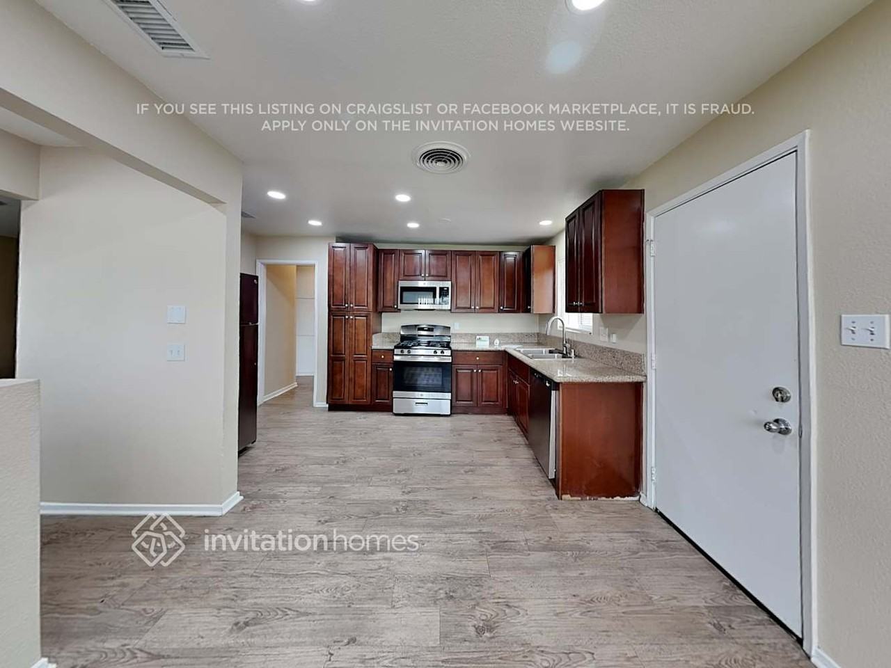 27198 Norwood St - Photo 7 of 18