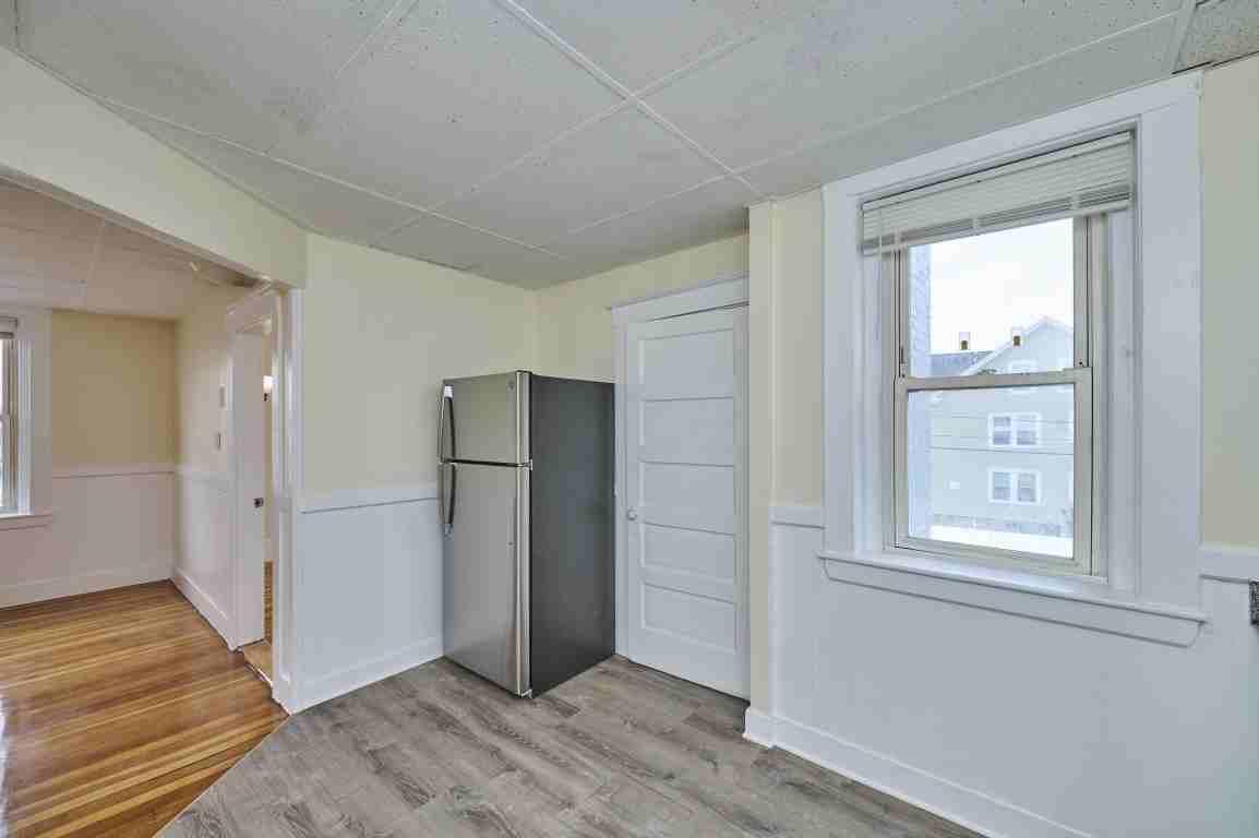 44 Park St #4 - Photo 6 of 16