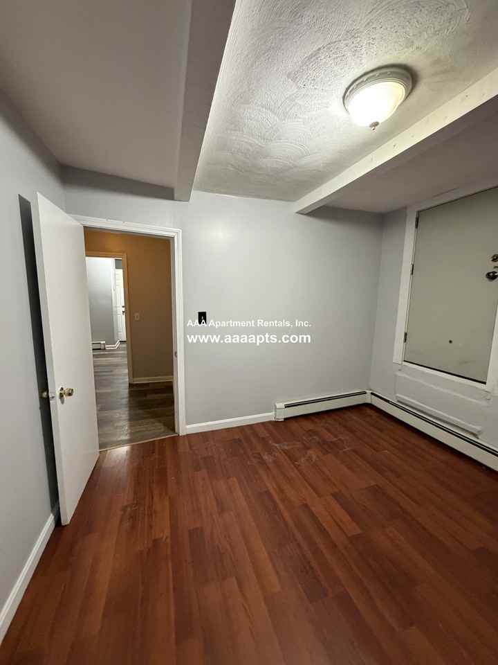 Sumner St #3 - Photo 3 of 12