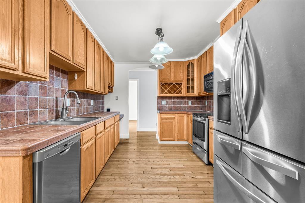 1775 Southwest 8th Street - Photo 3 of 13