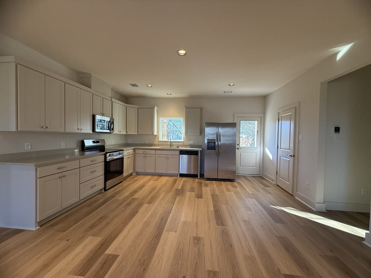 106 Kirkland Street - Photo 4 of 29