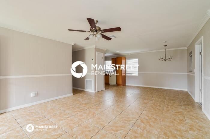 7525 Lois Marie Ct - Photo 4 of 16