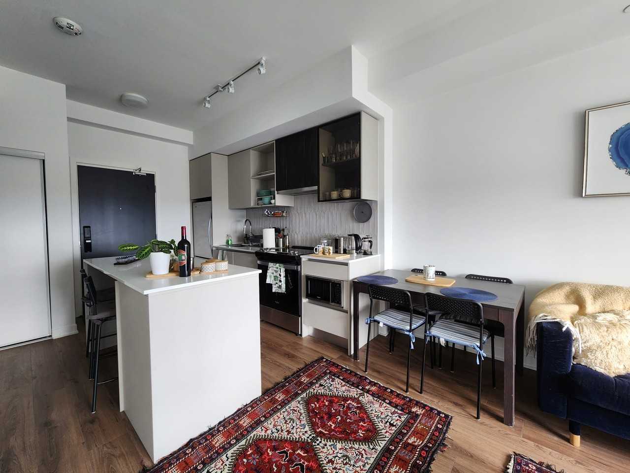 395 Dundas Street West #PH11 - Photo 5 of 21