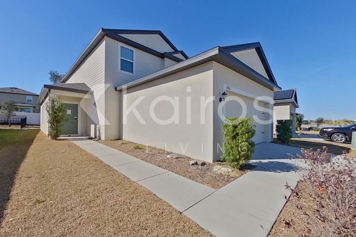 30161 Fedora Cir - Photo 2 of 39