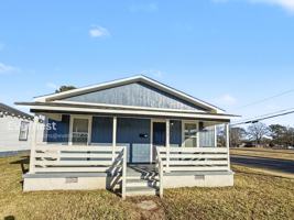 featured image of 3335 31st Pl N