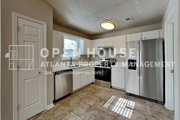 205 Remmington Ct - Photo 6 of 20