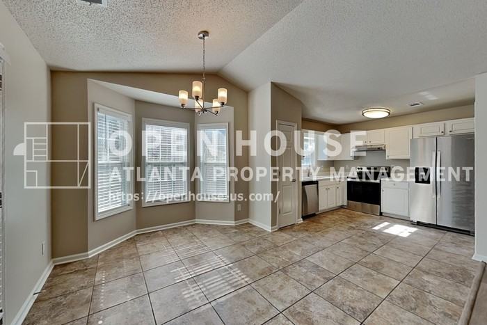 205 Remmington Ct - Photo 7 of 20