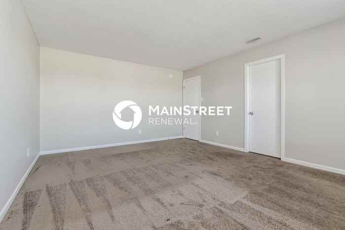 10762 Glenayr Dr - Photo 7 of 17