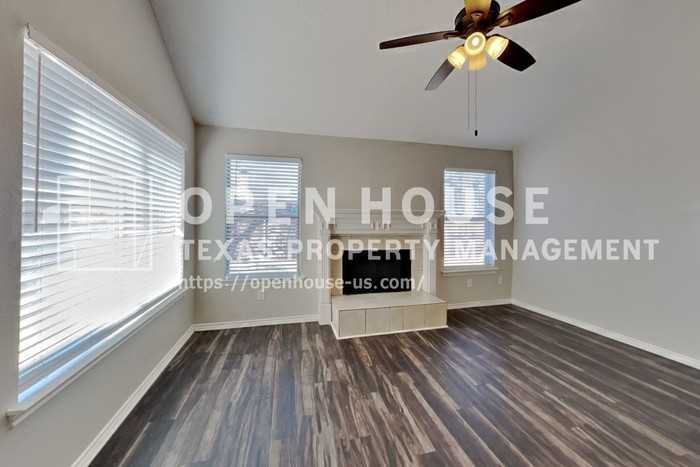 626 Dove Creek Cir - Photo 5 of 20