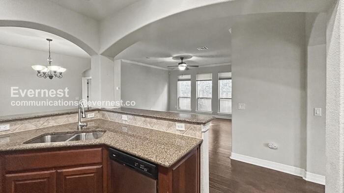 4032 Camacho St - Photo 4 of 22