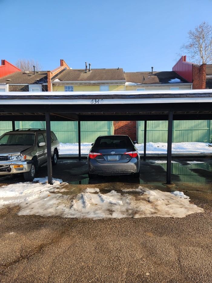 6340 Commons Dr - Photo 3 of 19