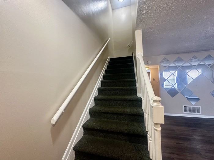 6340 Commons Dr - Photo 7 of 19