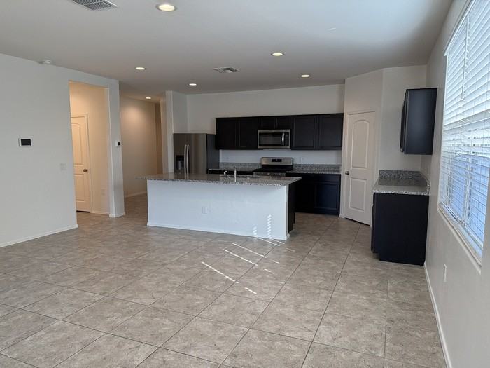 3112 N 310th Ln - Photo 4 of 15