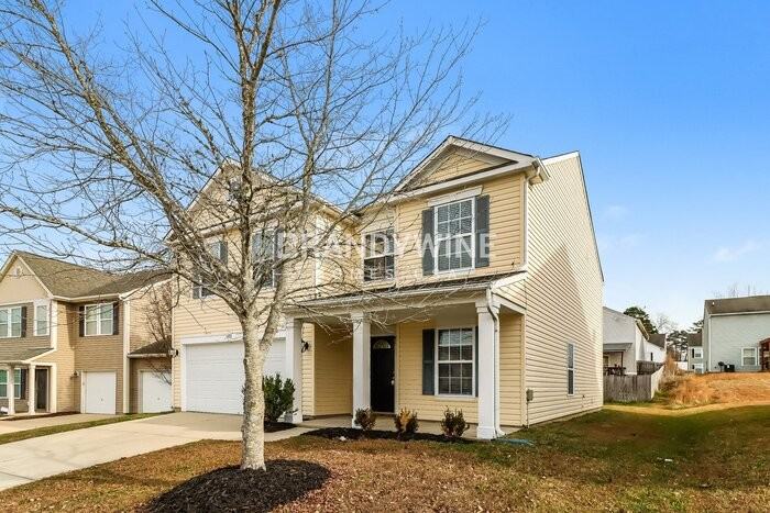 1715 Larne Cir - Photo 3 of 20