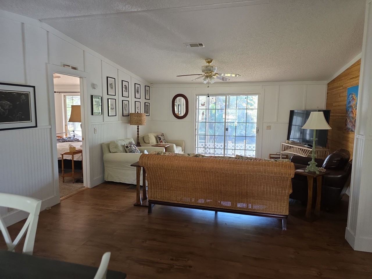 5746 South Boulevard Drive - Photo 2 of 15