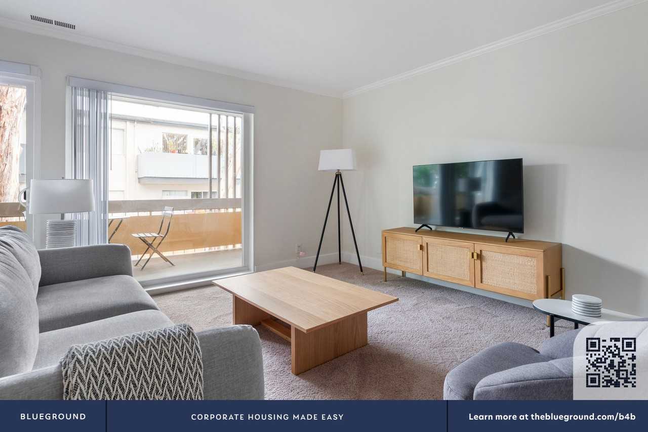 141 Wellesley Cres #1892 - Photo 6 of 38