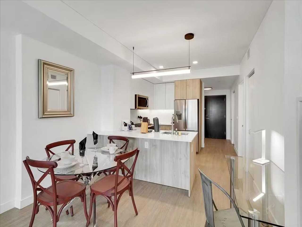 817 N 6th St #1047102P - Photo 5 of 16