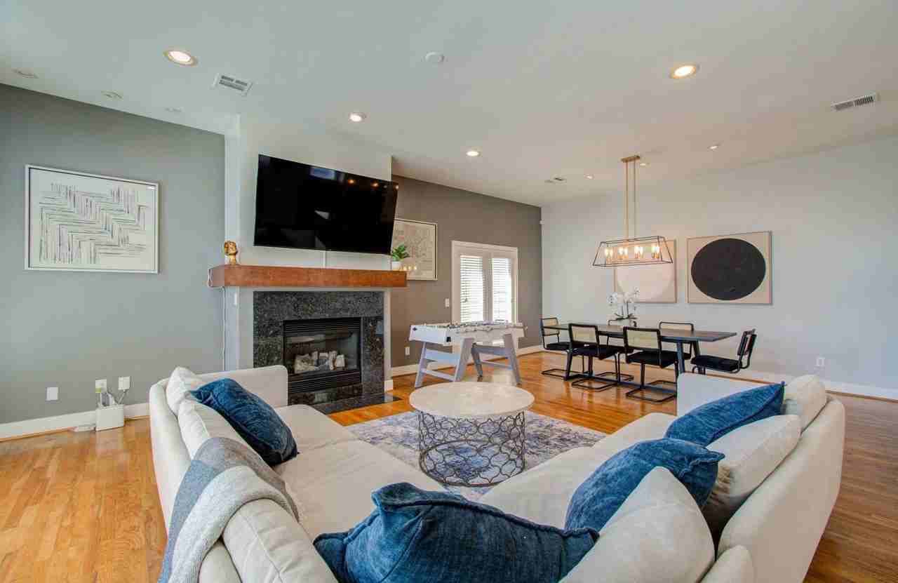 5336 Darling St #1225767P - Photo 2 of 23