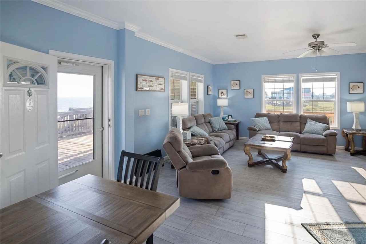 975 Dolly St #1364178P - Photo 2 of 50