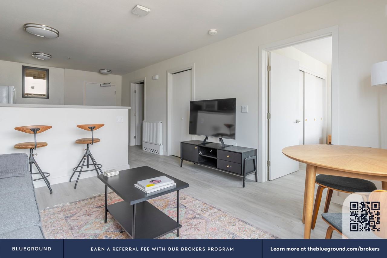 1698 University Ave #2125 - Photo 5 of 27