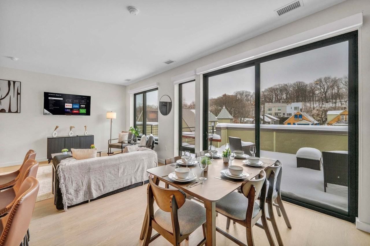 2189 Cornell Rd #1386541P - Photo 5 of 50