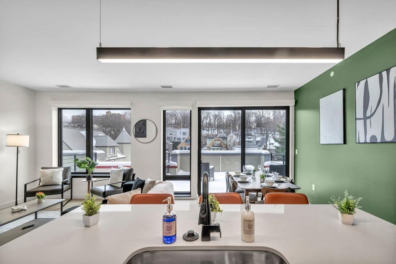 2189 Cornell Rd #1386541P - Photo 6 of 50