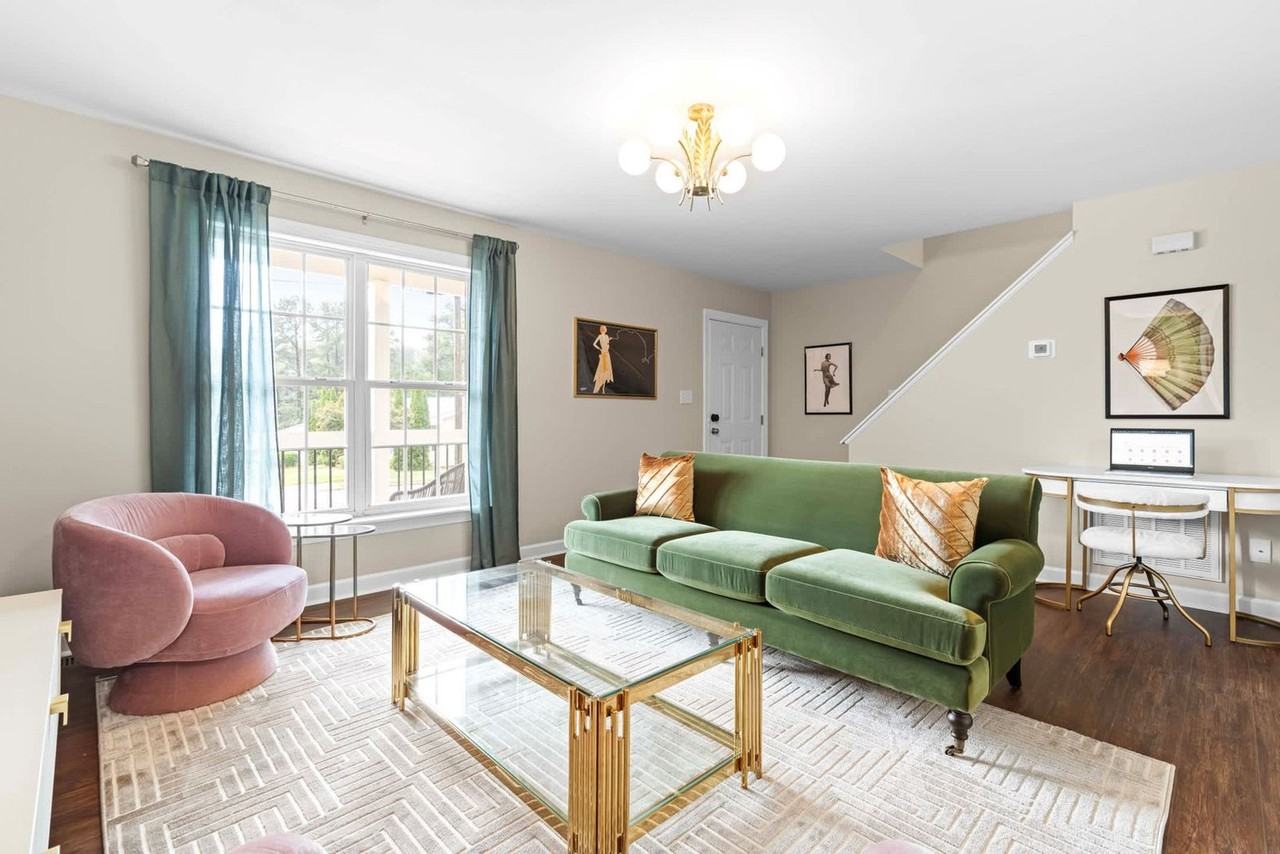 2400 Hinton St #1436138P - Photo 3 of 32