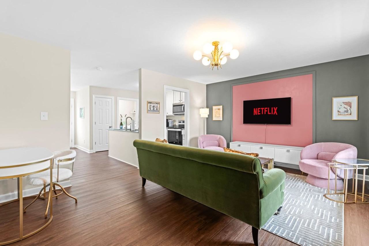 2400 Hinton St #1436138P - Photo 4 of 32