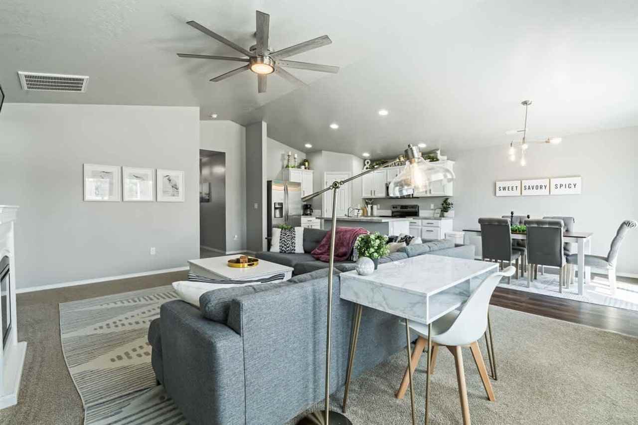 10569 Cool Springs St #1460908P - Photo 7 of 39