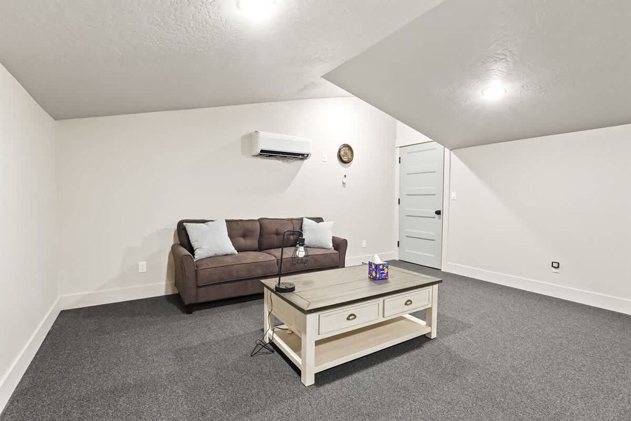 303 Cm Ridge Ln #1460946P - Photo 4 of 50