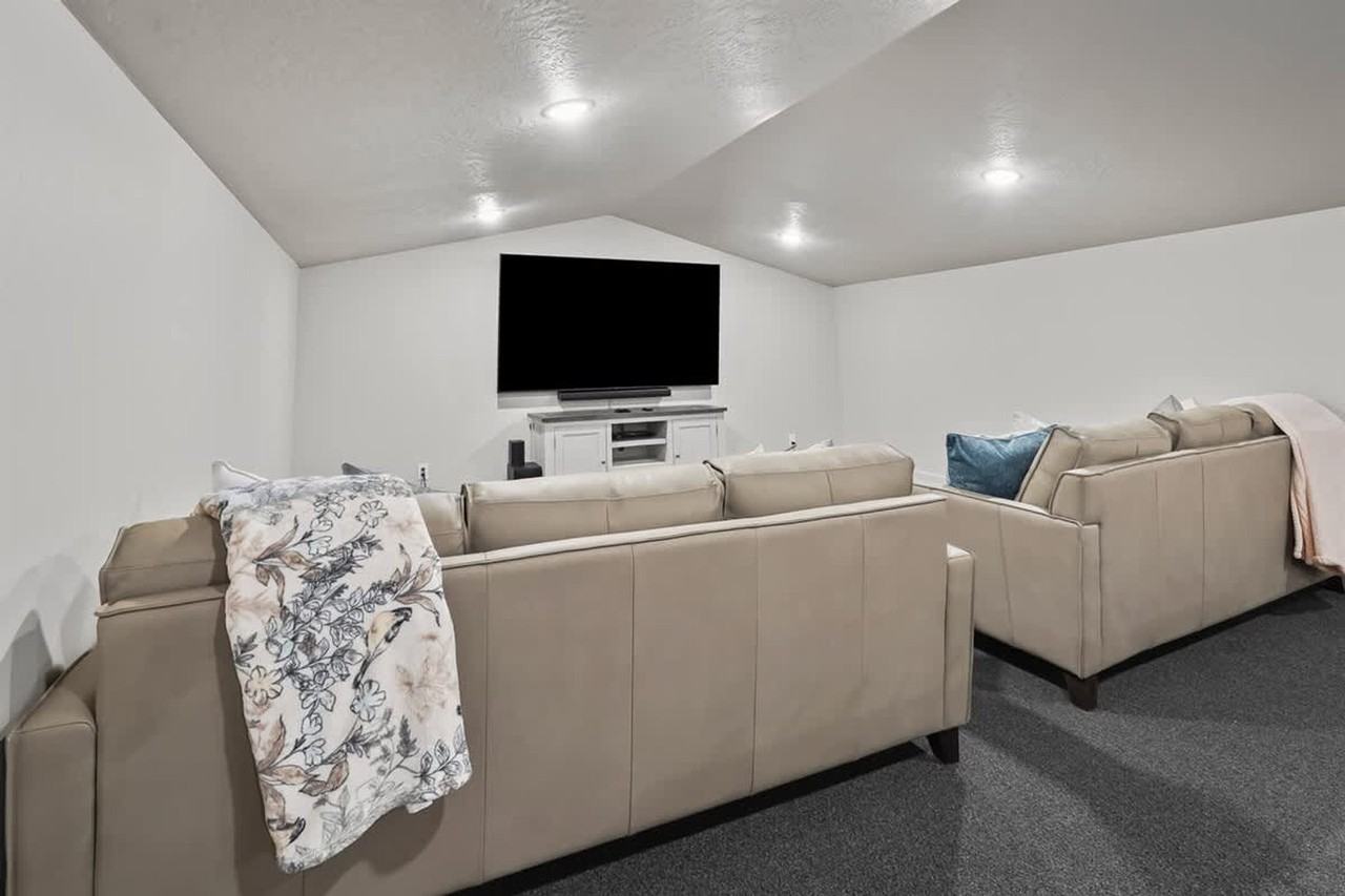 303 Cm Ridge Ln #1460946P - Photo 6 of 50