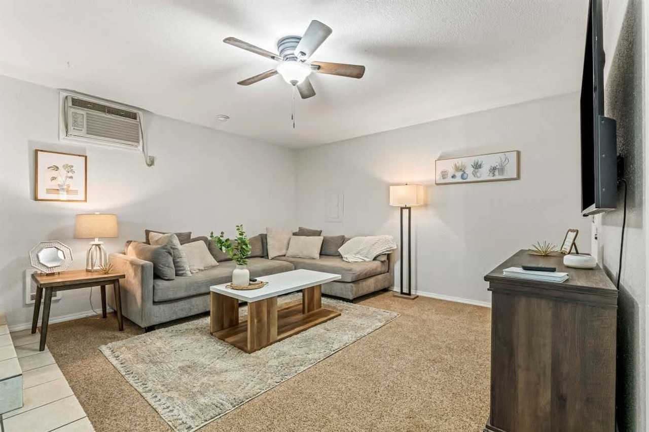 1503 Fairview Ave #1460937P - Photo 3 of 22