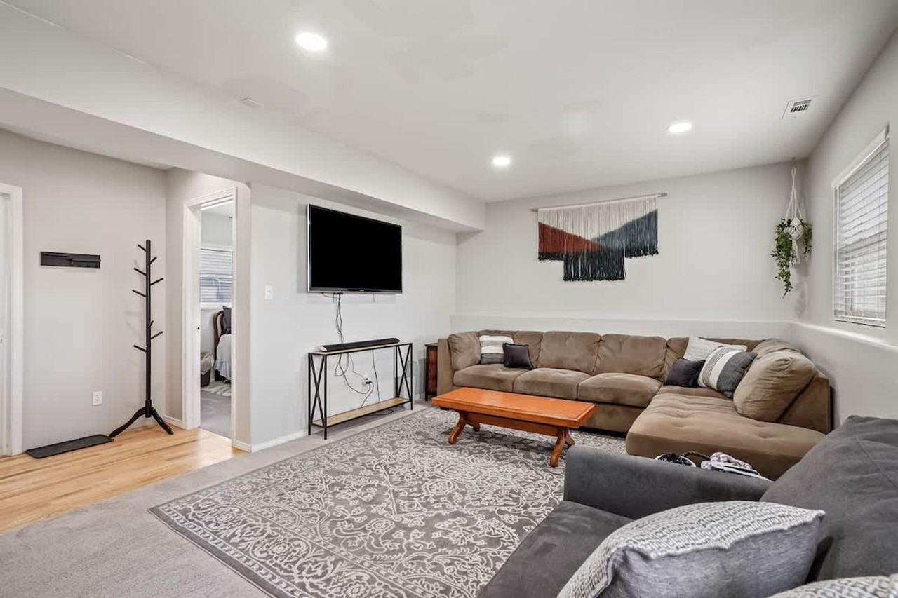 1619 Ruby Ct #1460929P - Photo 2 of 44